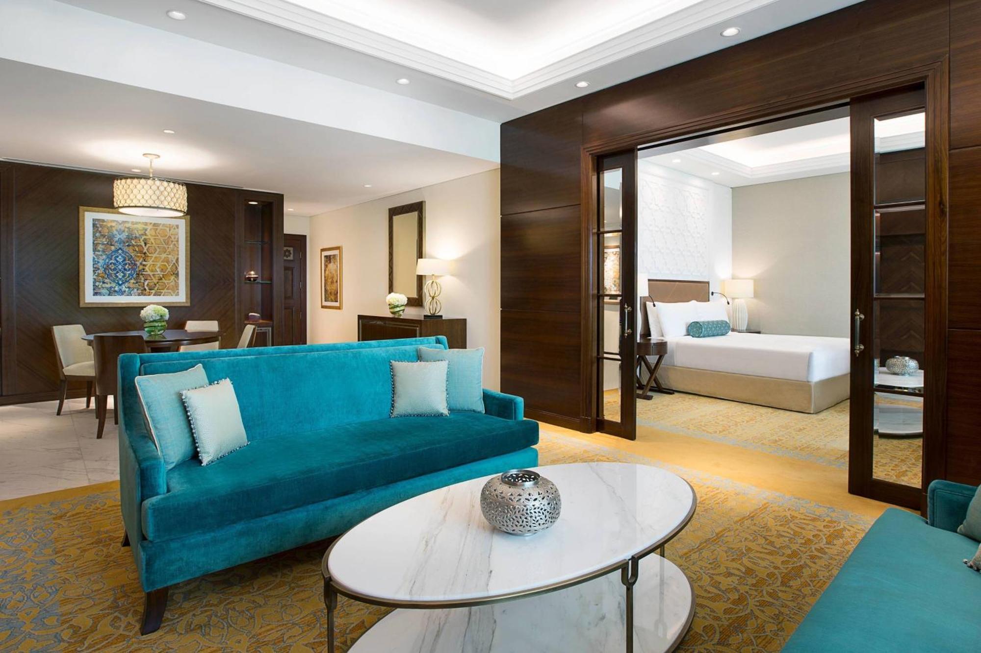 सहारा The Ritz-carlton,