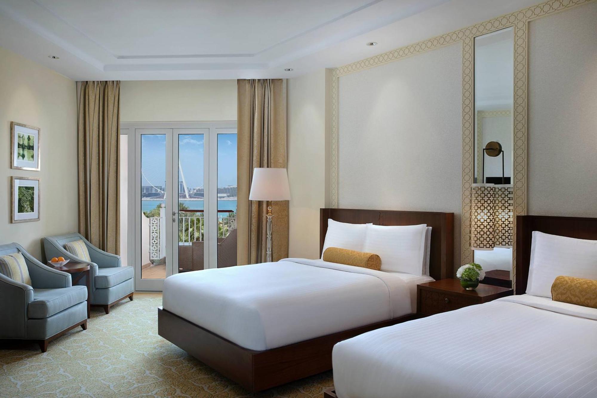 The Ritz-carlton, Дубай