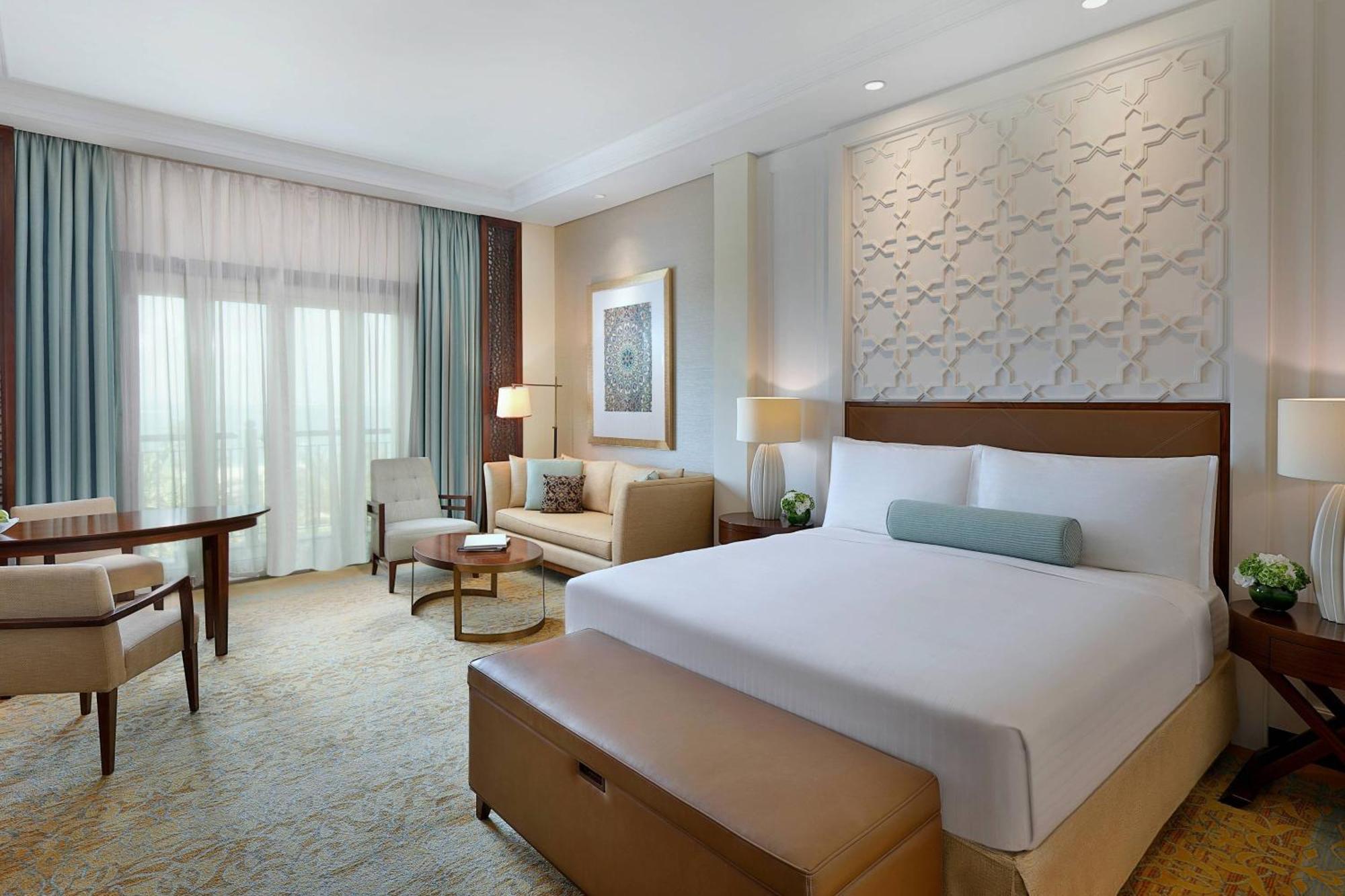 The Ritz-carlton, सहारा